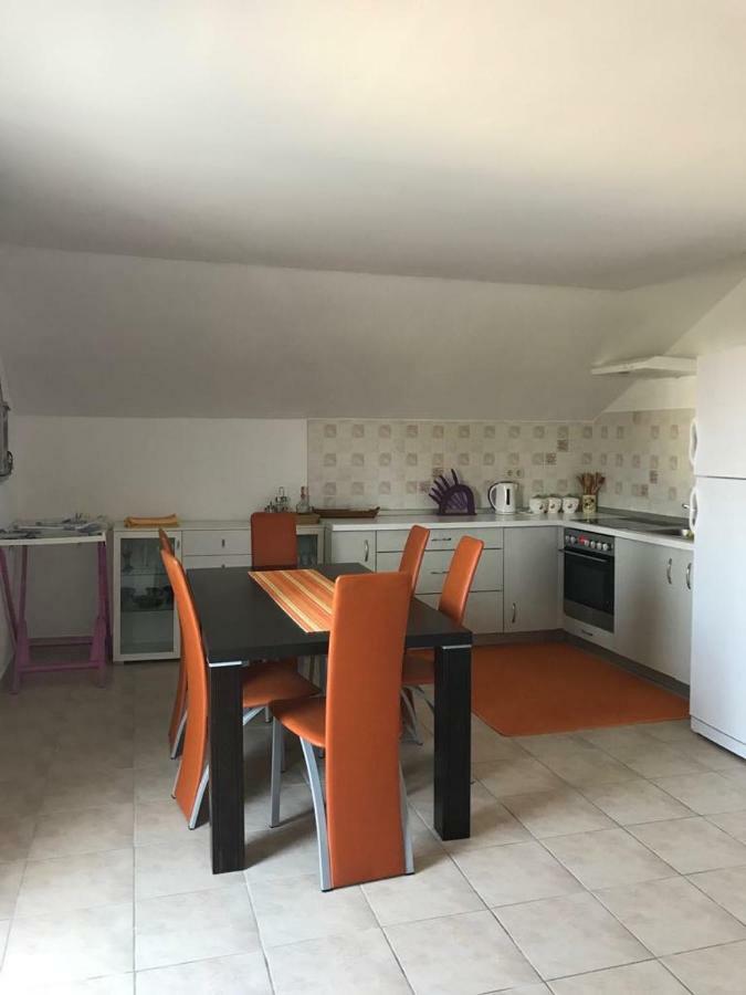Apartmani Livk Debeljak Eksteriør billede